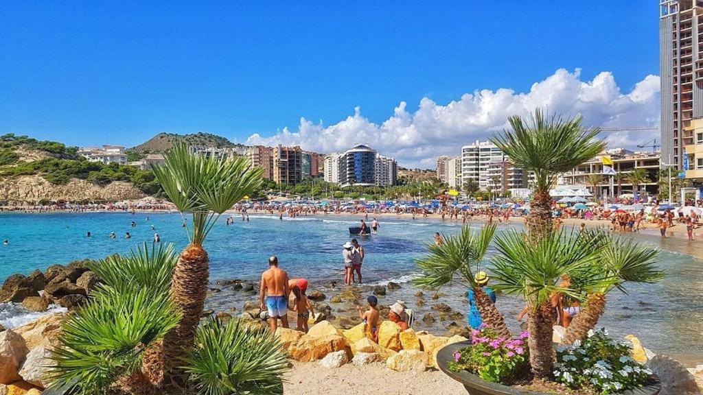 فيياخويوسا Apartamento Veremar, Zona Tranquila, Con Piscina, Jardines, Soleado Y Cerca De La Playa De La Cala, Para Disfrutar El Mediterraneo المظهر الخارجي الصورة